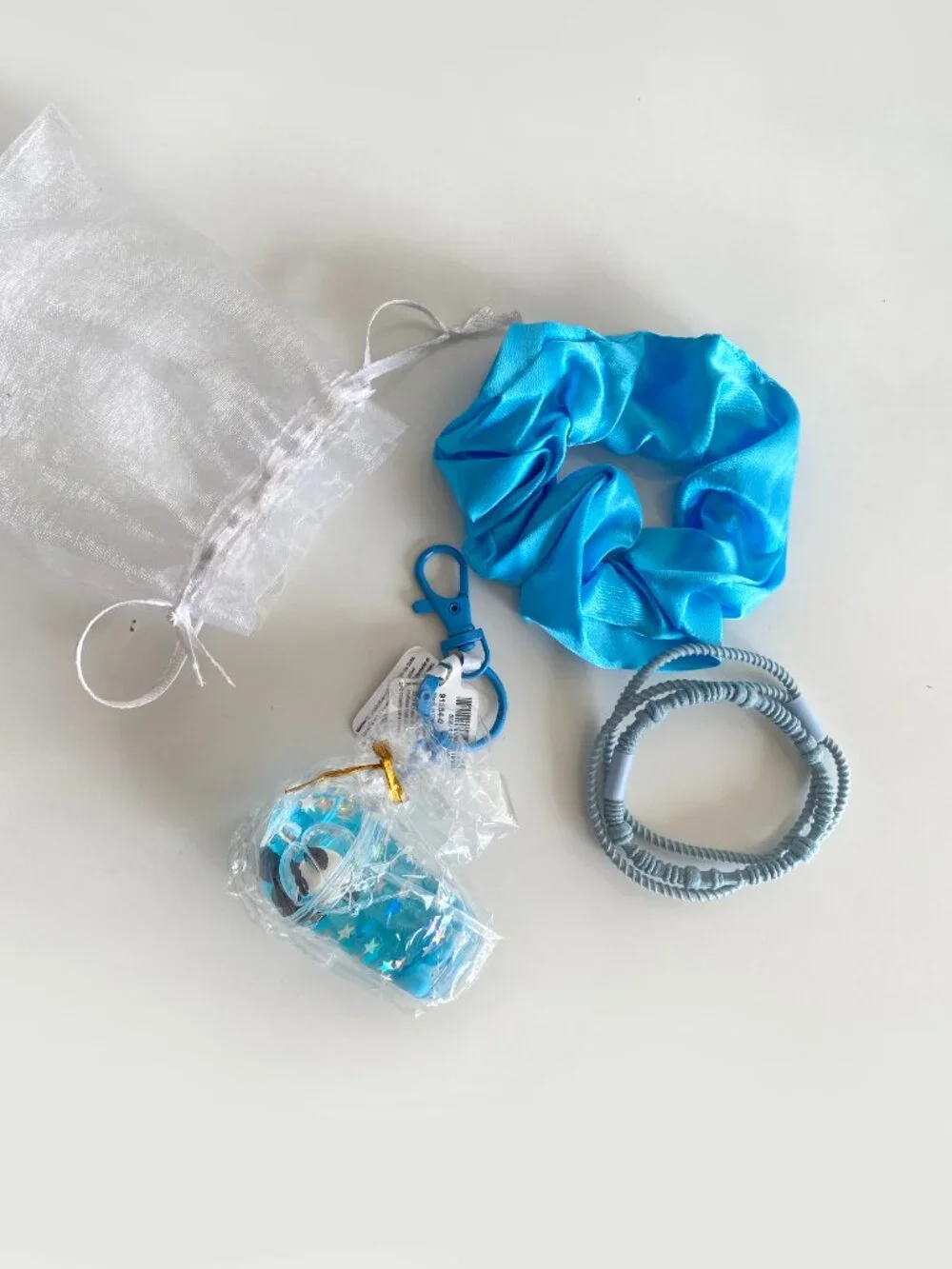 Claire's Gift Panda Tea Water Filled Glitter Keychain Scrunchie Hair Tie